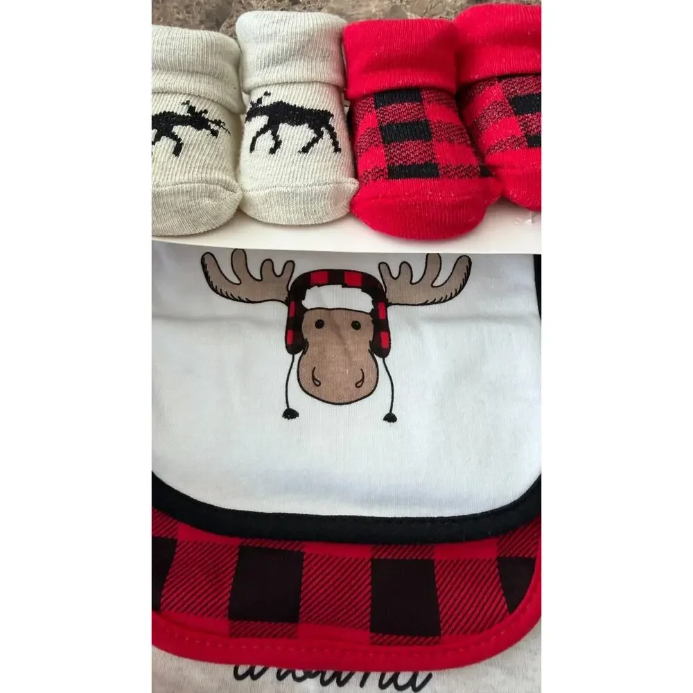 NEW Hudson Baby 5-Piece Bib and Sock Set - Winter Moose